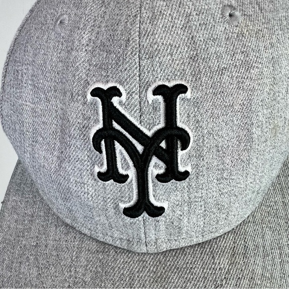 New York Mets Heather Black Grey 59FIFTY Fitted Cap - Picture 2 of 8